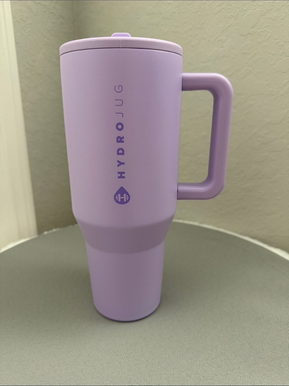 EUC Hydrojug Lavander 40oz Traveler